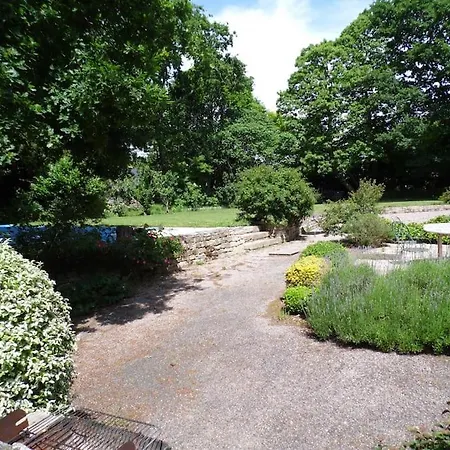 Spacious Longere,heated Swimming Pool, Idyllic Setting, Southern Brittany, Fr