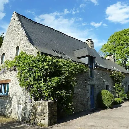 Spacious Longere,heated Swimming Pool, Idyllic Setting, Southern Brittany, Fr