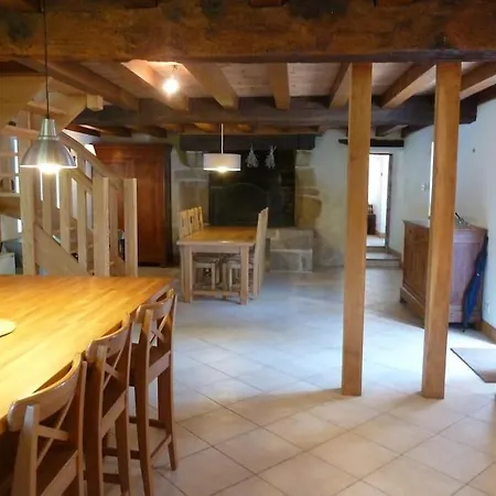Vakantiehuis Spacious Longere,heated Swimming Pool, Idyllic Setting, Southern Brittany, Fr